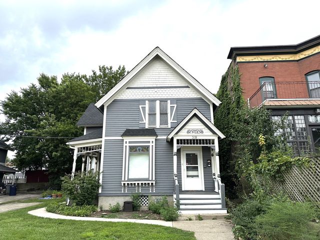 $1,450 | 318 North Street | Elgin