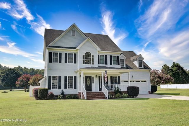 $429,500 | 5011 Overlook Drive | Rocky Mount Township - Nash County