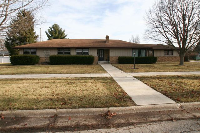 $249,900 | 1230 North Harmony Drive | Janesville