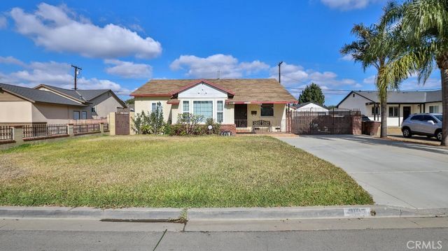 $949,000 | 2107 West Lullaby Lane | West Anaheim