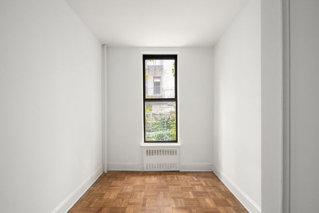 $750,000 | 130 West 80th Street, Unit 2R | Upper West Side