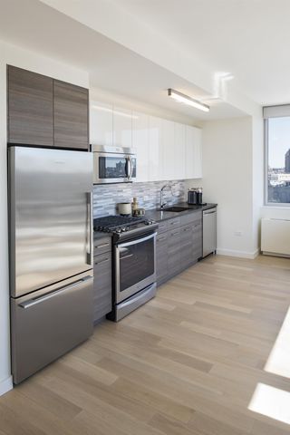 $4,805 | 333 Schermerhorn Street, Unit 17G | Downtown Brooklyn