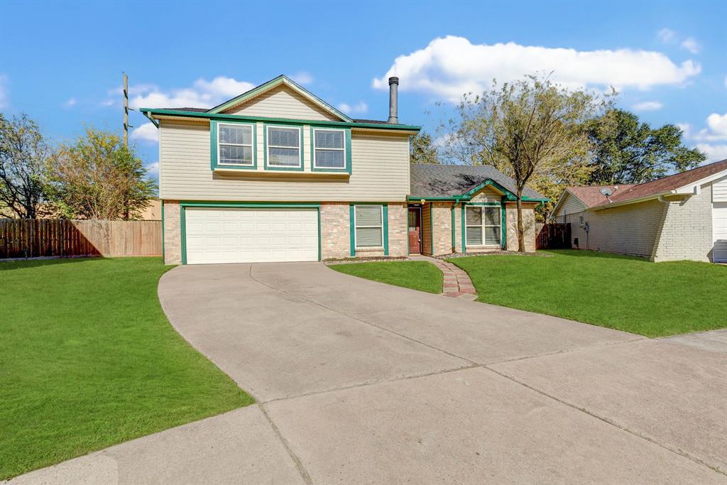 Welcome to 7630 Andiron Circle. Inside, the open interior and flowing landscape will provide your family and guests with the right ambience for any occasion. Lovely 4 bedroom, 3.5 bathroom home, with an impactful cathedral ceilings in the family room, tile plank floors, and outstanding kitchen, and a large backyard.