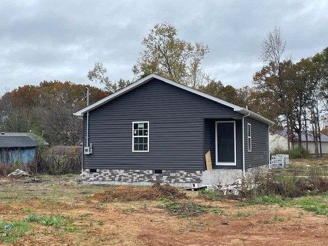 $199,900 | 124 L P Bradford Road | Estill Springs