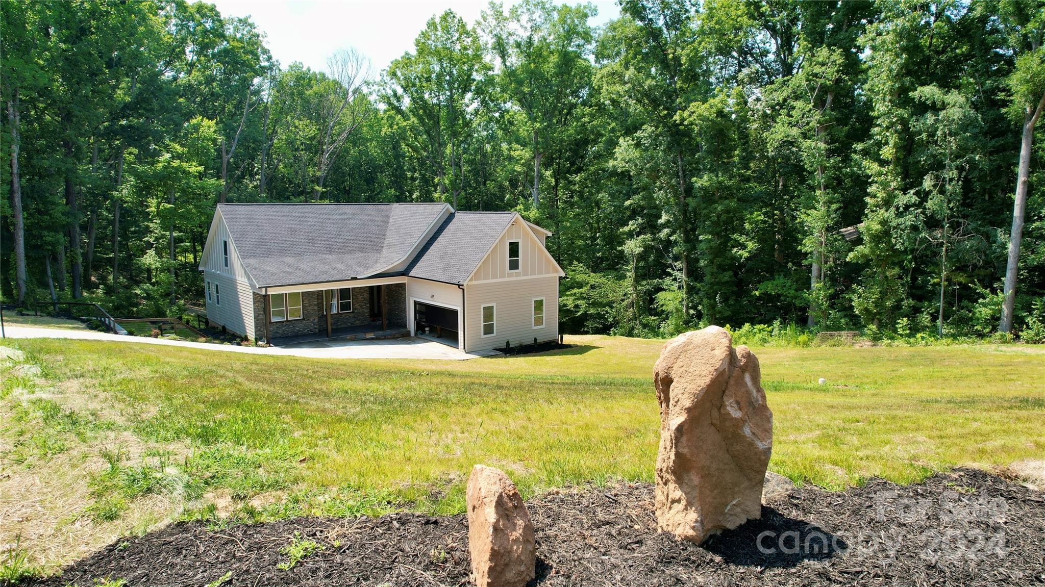 a house view with a outdoor space