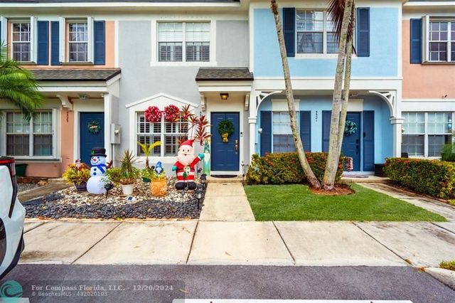 $339,000 | 5525 Parade Place | Coral Gate