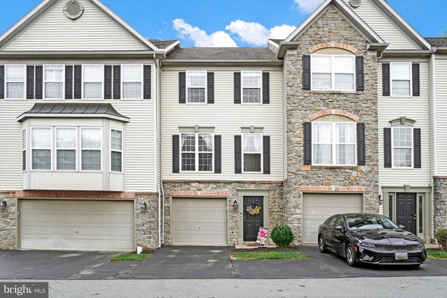 $208,000 | 2766 Hunters Crest Drive, Unit 2 | York Township - York County