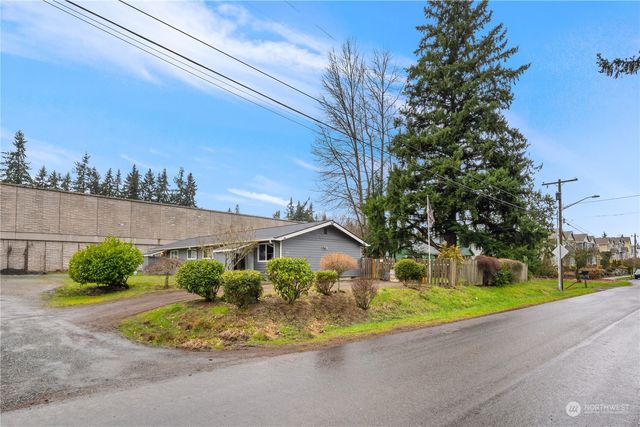 $1,498,000 | 9505 Slater Avenue Northeast | North Rose Hill