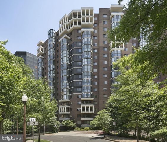 $1,125,000 | 1600 North Oak Street, Unit 219 | The Belevedere