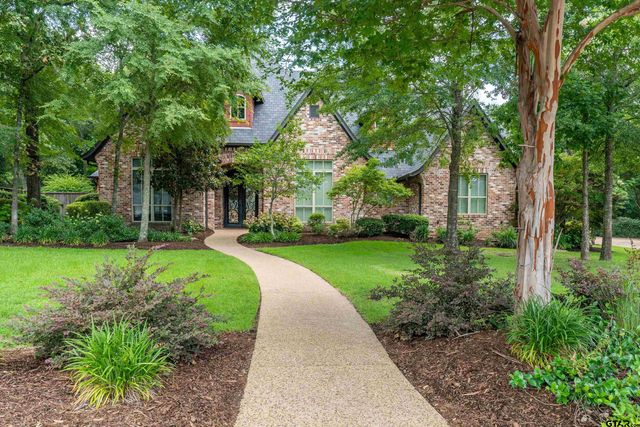 $980,000 | 3003 Chase Wood Way | Spring Hill