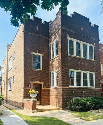 $2,100 | 6710 North Maplewood Avenue, Unit 1 | West Rogers Park