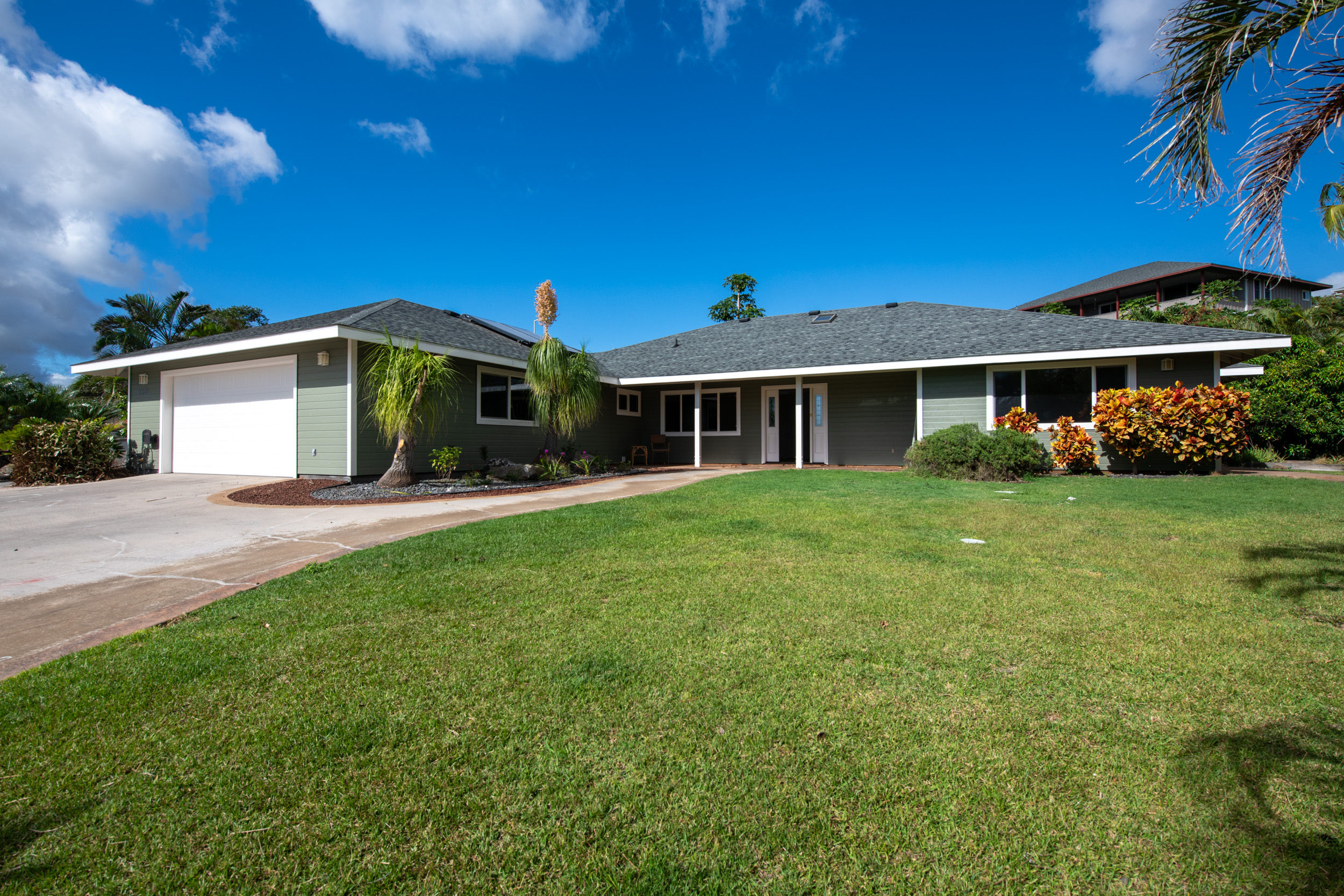 Welcome Home! Large private lawn off the front lanai. Freshly painted.