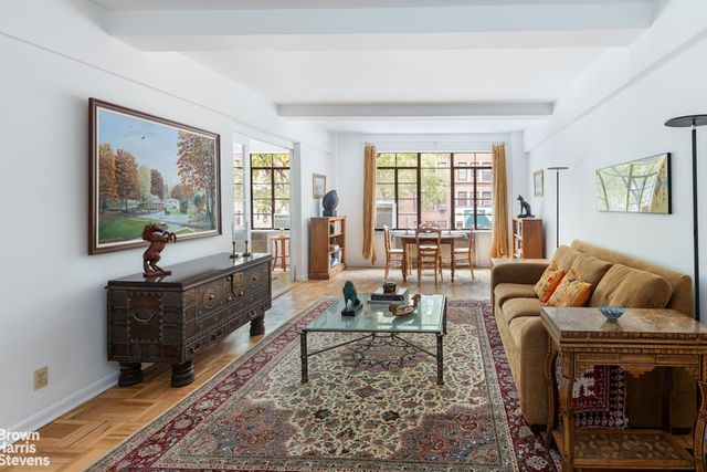 $1,599,000 | 315 West End Avenue, Unit 2B | Upper West Side