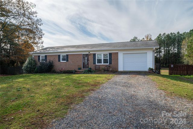 $365,000 | 1925 P L Propst Road | Jacobs Fork Township - Catawba County