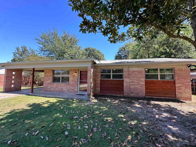 $145,000 | 8 North Watlington Drive | Texarkana