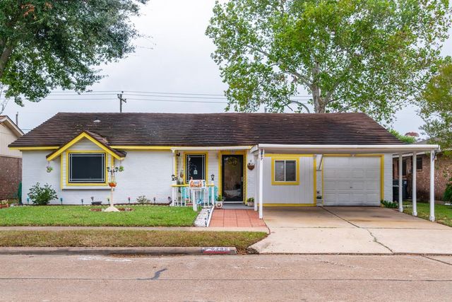 $230,000 | 4442 Luella Avenue | Deer Park