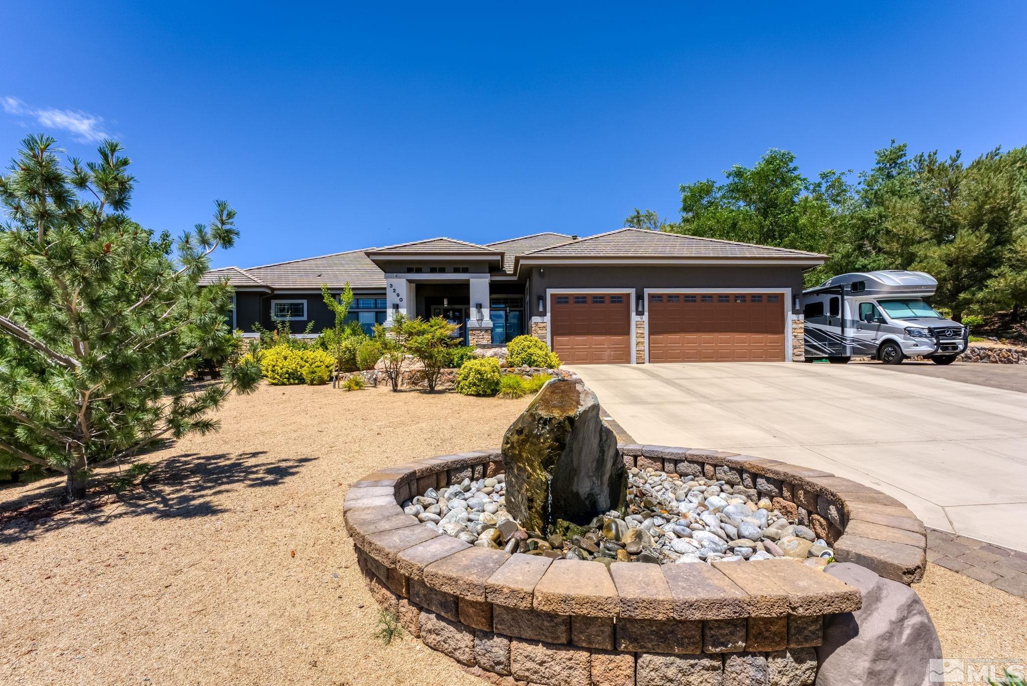 a view of a house with outdoor space