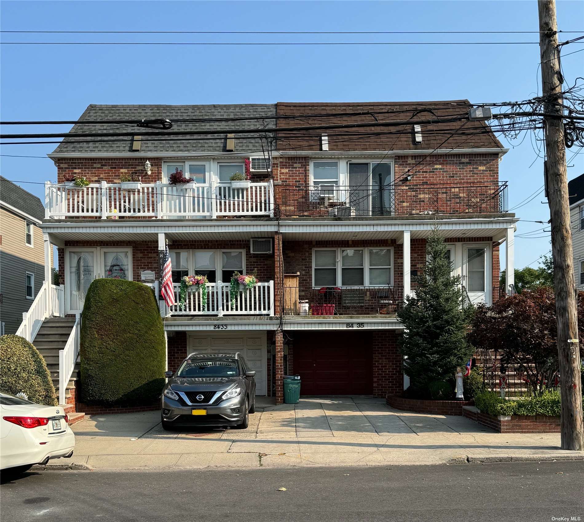 a car parked in front of a building