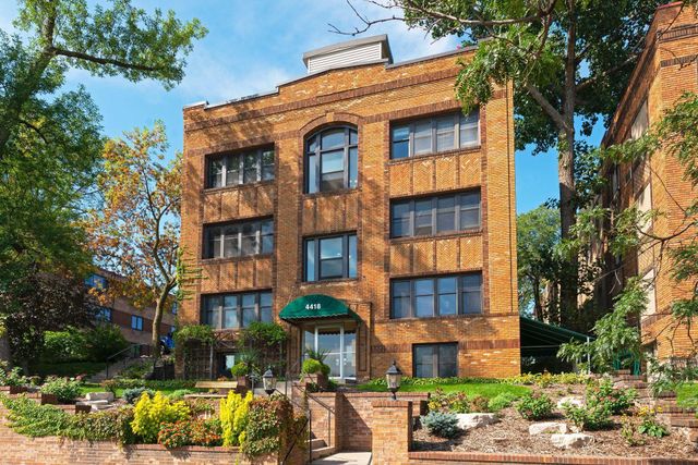 $207,000 | 4418 West Lake Harriet Parkway, Unit 206 | Linden Hills