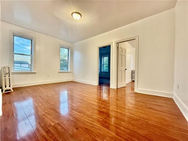 $2,400 | 1430 East 3rd Street, Unit 2R | Ocean Parkway