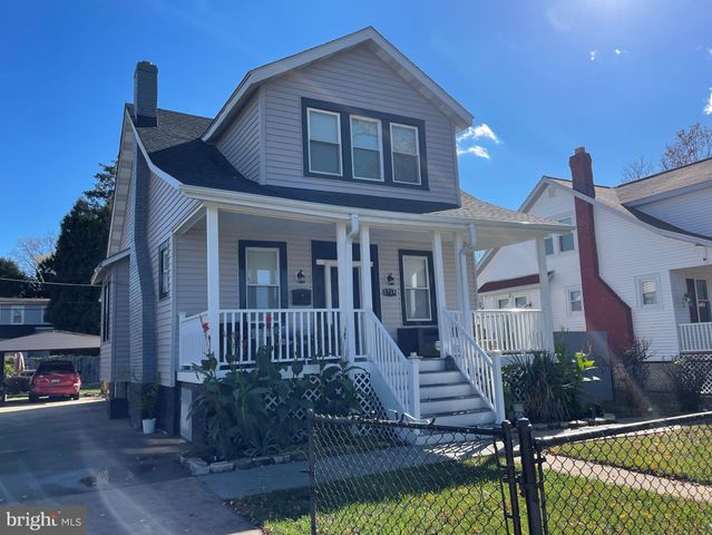 $405,000 | 3719 Marmon Avenue | Howard Park