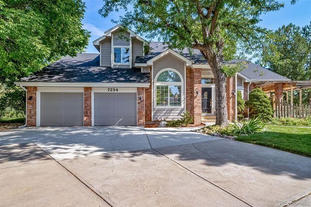 $975,000 | 7234 South Sundown Circle | Heritage