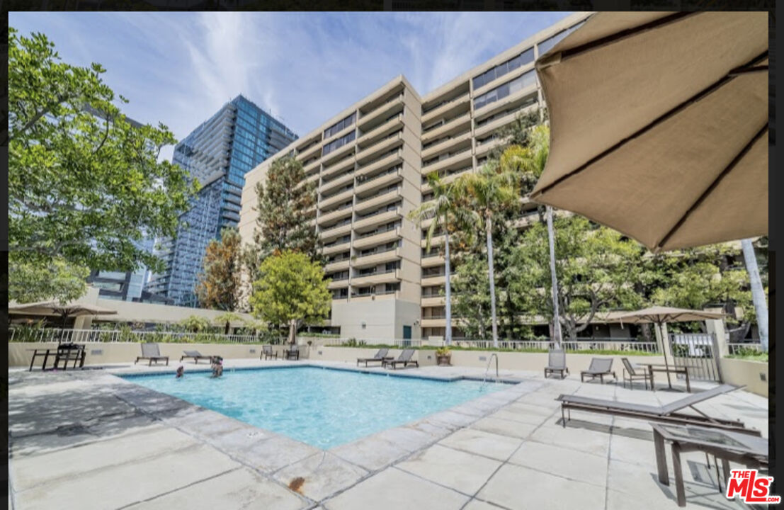 a building view with outdoor space