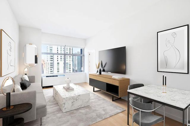 $3,700 | 90 Washington Street, Unit 25H | Financial District