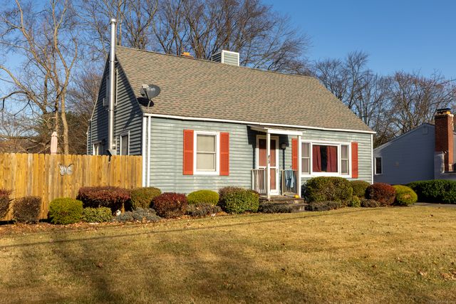 $289,900 | 433 Lewis Road | New Britain