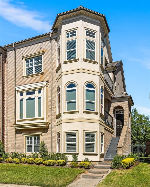 Beautiful corner townhome.