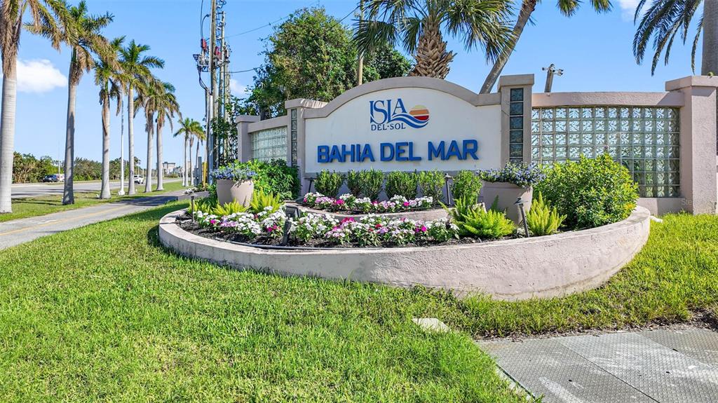 Welcome to Bahia Pointe’s 'P' Building—a slice of paradise on the island of  Isla Del Sol!