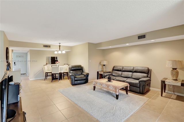 $315,000 | 4133 Carambola Circle South, Unit G304 | Coral Gate