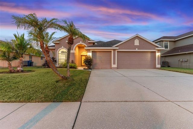 $527,500 | 2310 Wood Pointe Drive | Key Vista