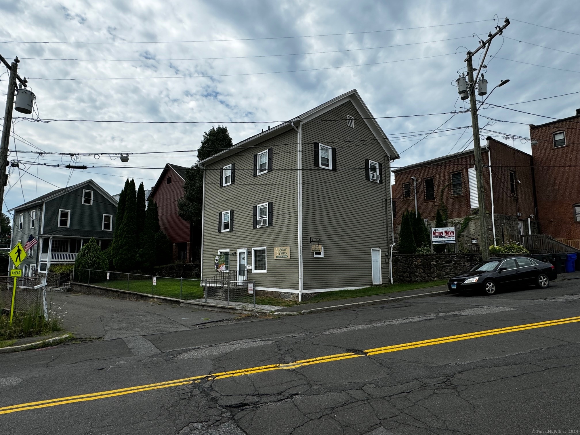 a view of a house with street