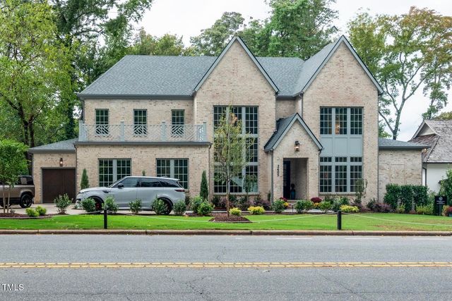 $3,750,000 | 216 Dartmouth Road | Farrior Hills