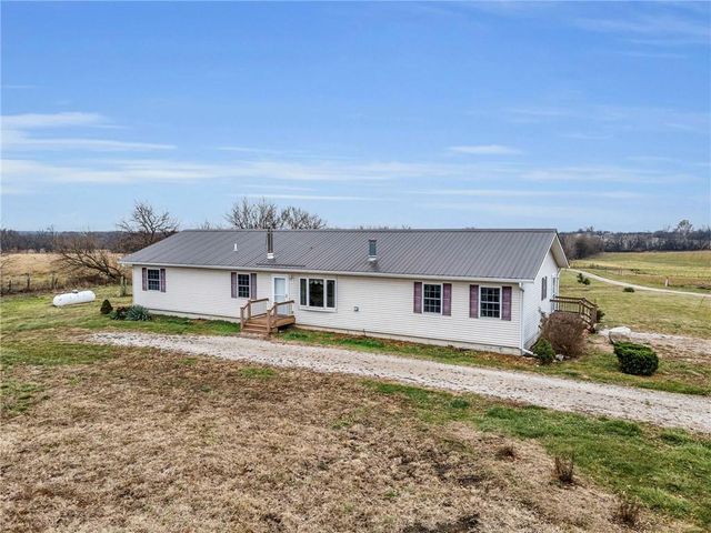 $399,900 | 4237 Green Acres Drive | Grant Township - Caldwell County