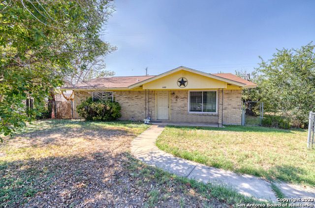 $160,000 | 449 Melody Lane | Uvalde