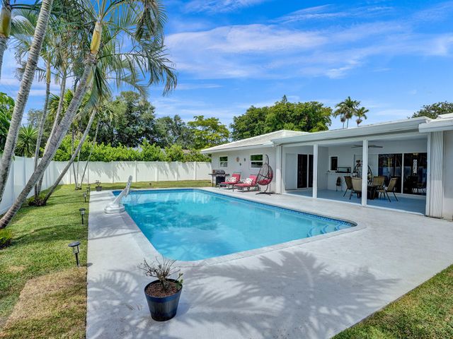 $1,099,000 | 85 Southwest 11th Court | Southeast Boca Raton