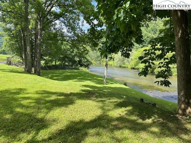 $53,900 | Lot 41 Riverwind Drive | Walnut Hill Township - Ashe County