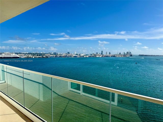 $1,700,000 | 800 Claughton Island Drive, Unit 1801 | Brickell