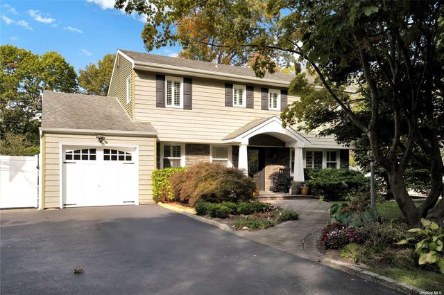 $949,000 | 1 Arjay Lane | Commack