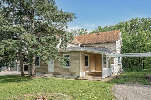 $399,000 | 5565 Eastview Avenue | Minnetrista