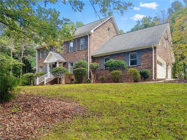 $560,000 | 2218 Crescent Drive | Swepsonville