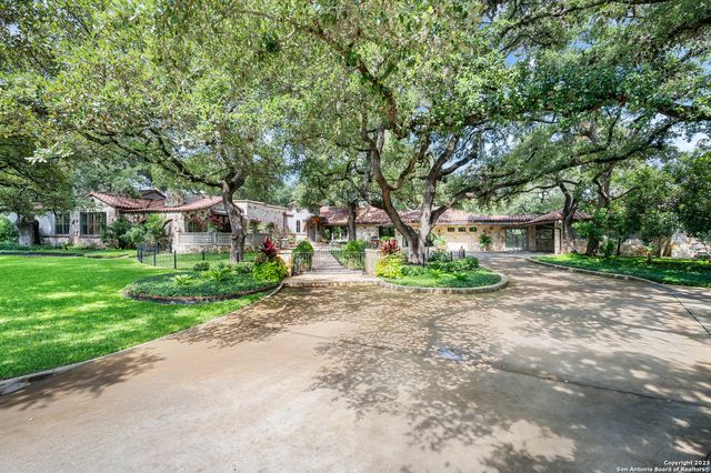 $4,475,000 | 220 North School Street | Boerne