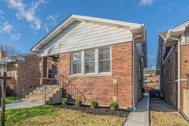 $509,000 | 6828 West Highland Avenue | Norwood Park East