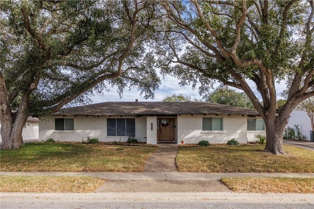 $449,500 | 4822 Augusta Drive | Southside