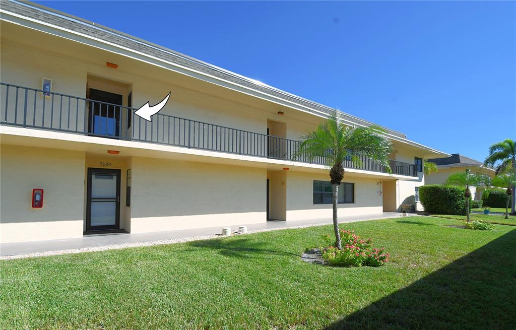 a front view of house with yard