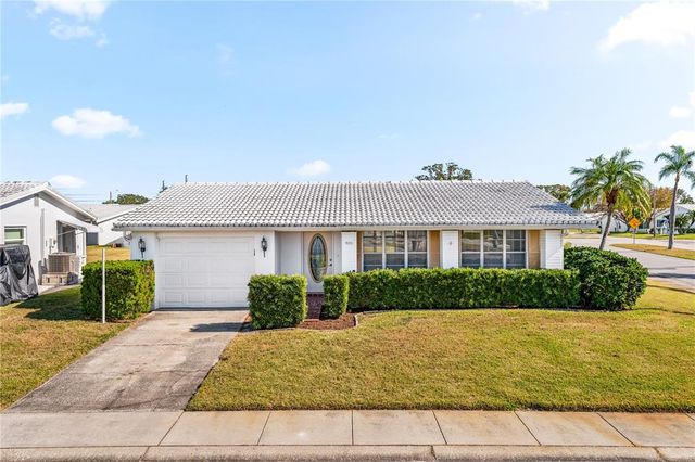 $289,900 | 9201 40th Way | Pinellas Park