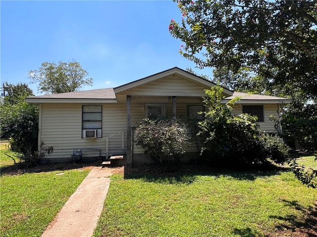 $95,000 | 203 Sunny Street | Caldwell