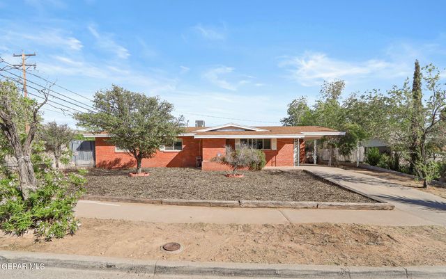 $1,625 | 6649 Fiesta Drive | Sunland Park North